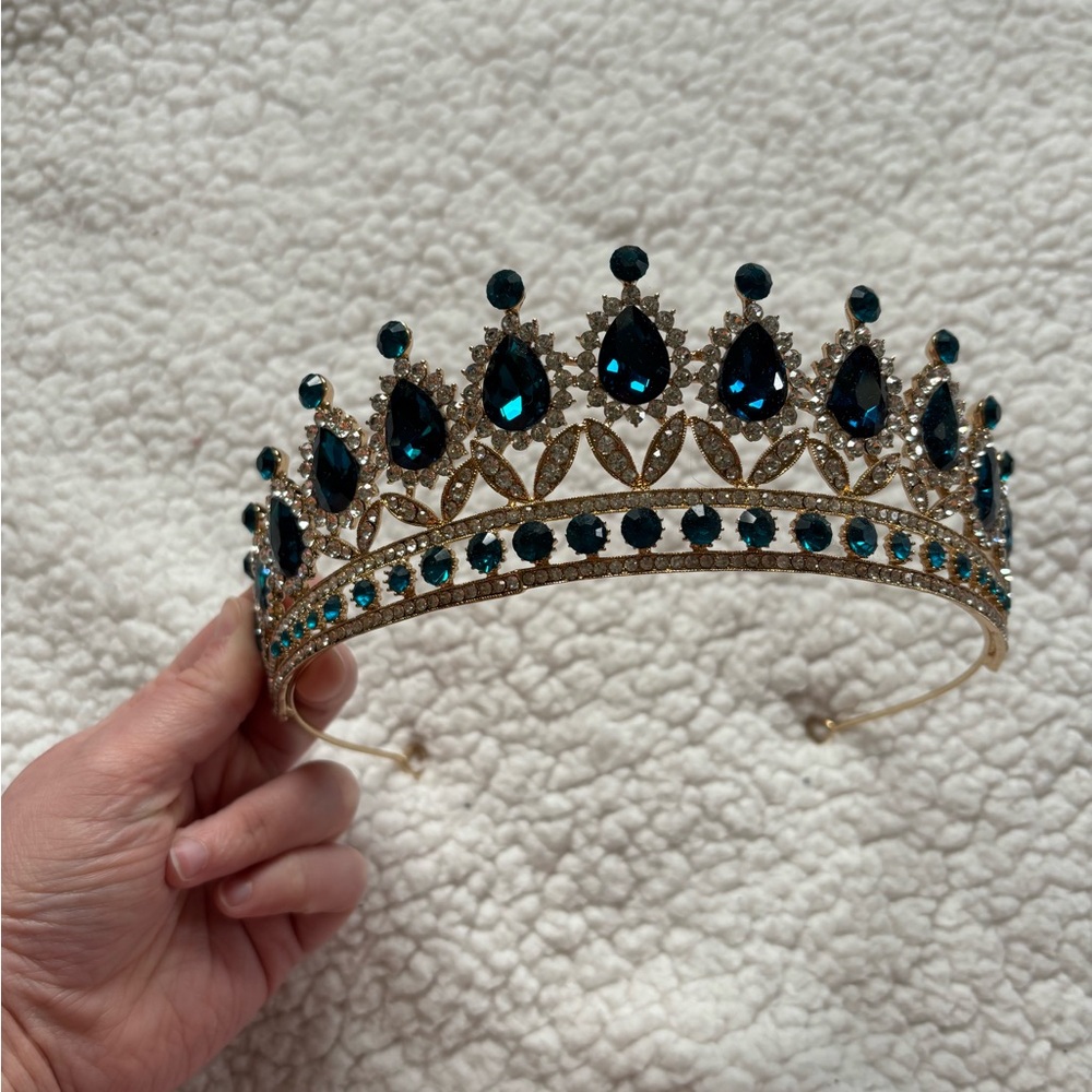 Vintage Gold and Turquoise Hair Tiara with Intricate Detailing